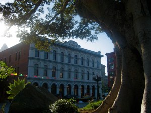 pico house from across the plaza