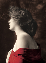 LadyInRed - Photo courtesy of MizpahHotel.net